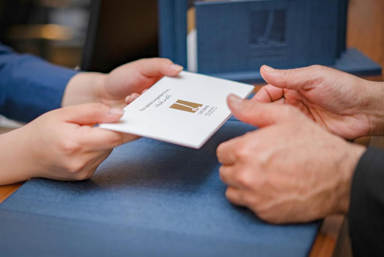 Luxe Grand Hotel Apartments Sharjah Esterno foto A chip carrier with a microchip