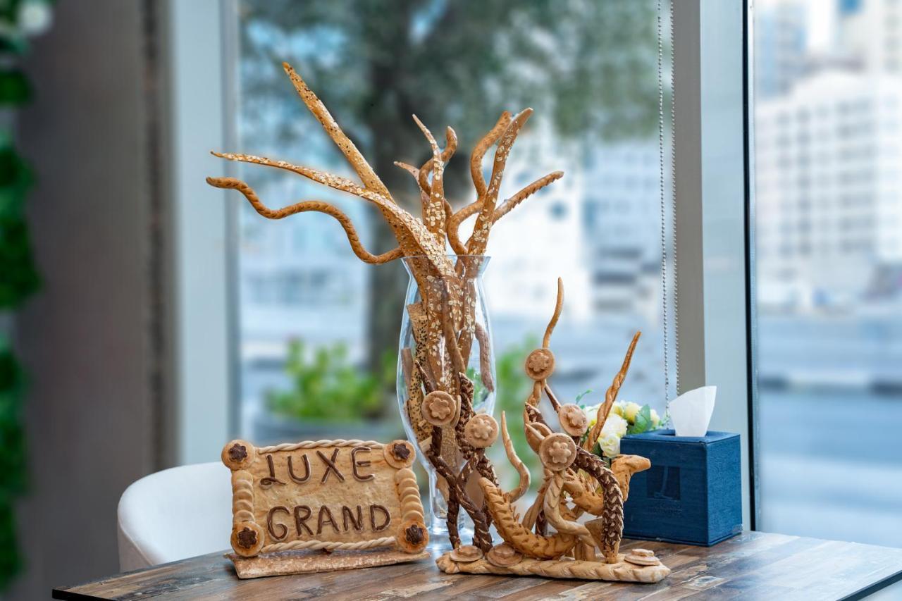 Luxe Grand Hotel Apartments Sharjah Esterno foto Luxe Grand Hotel