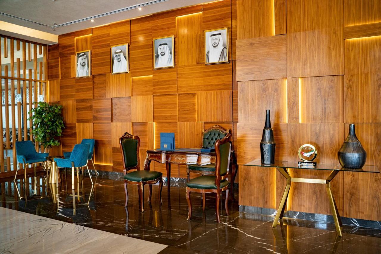 Luxe Grand Hotel Apartments Sharjah Esterno foto The lobby of the hotel