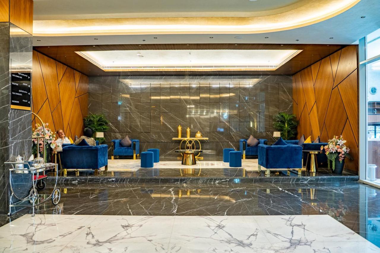 Luxe Grand Hotel Apartments Sharjah Esterno foto Lobby