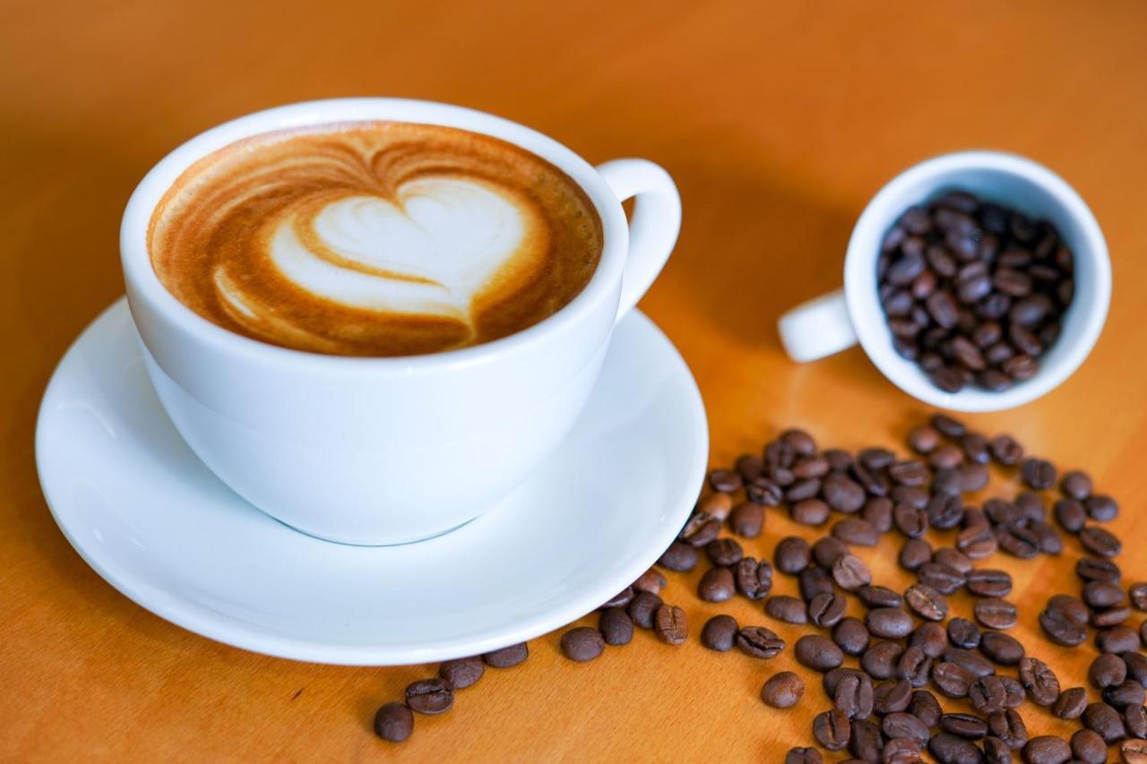Luxe Grand Hotel Apartments Sharjah Esterno foto Coffee